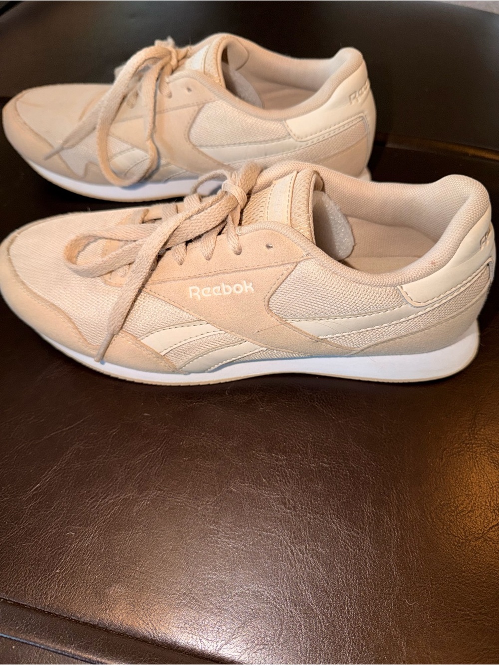 Reebok Women’s Tan Beige Classic Retro Sneakers Size 8